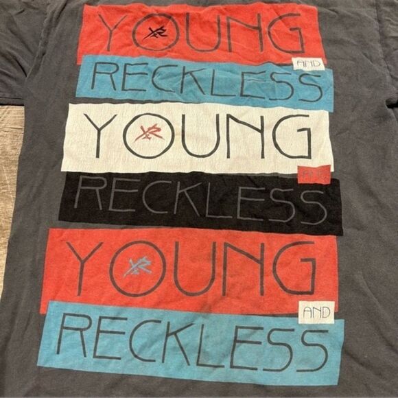 Young & Reckless Short Sleeve Shirt Size Medium - Picture 2 of 6
